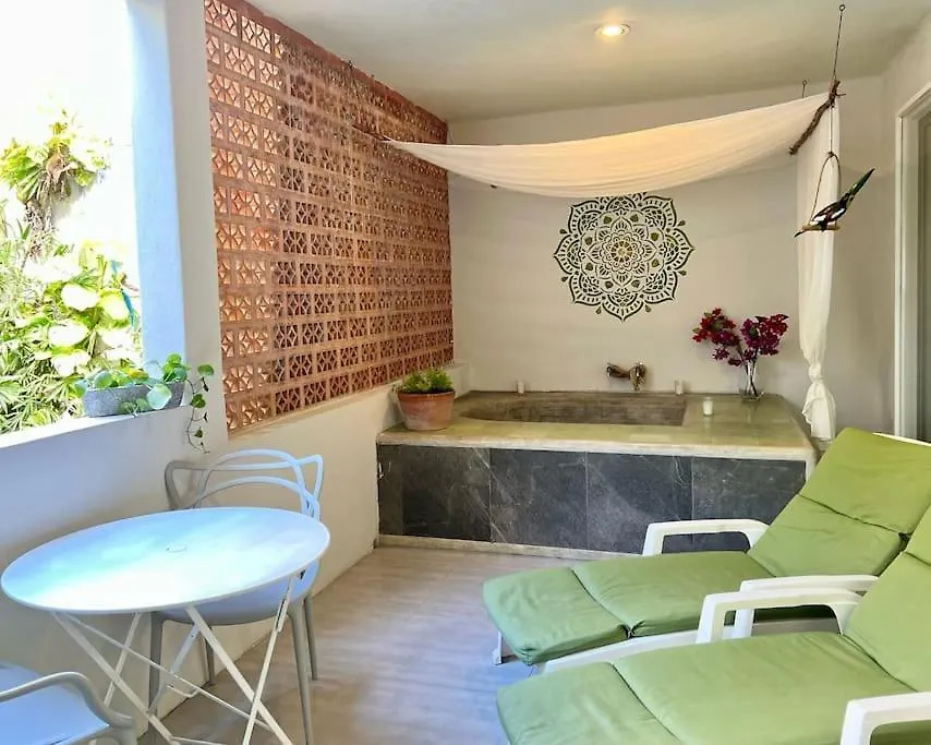 Huge Jungle Condo1 Block To 5Th, Clubs & Beach Playa del Carmen 0*,  Mexiko