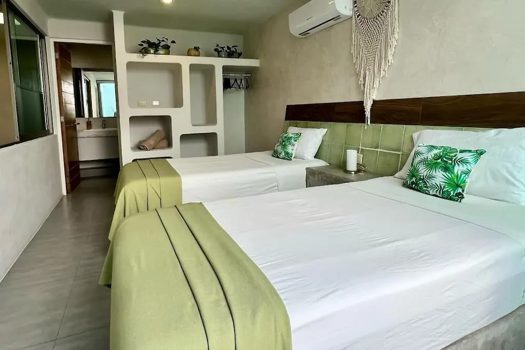 Huge Jungle Condo1 Block To 5Th, Clubs & Beach Playa del Carmen Mexico