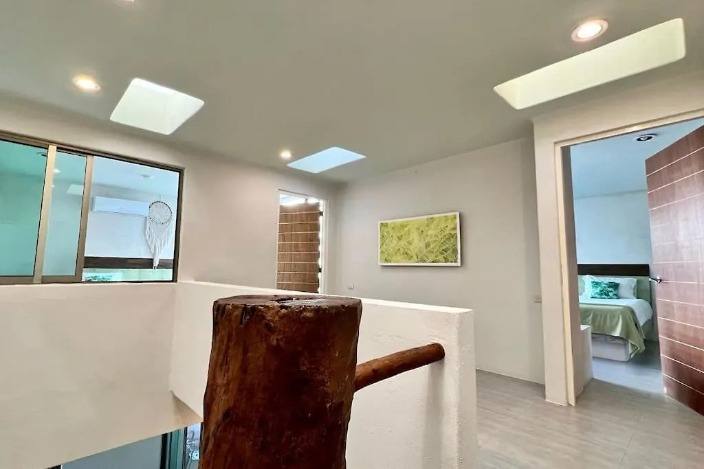 Apartment Huge Jungle Condo1 Block To 5Th, Clubs & Beach Playa del Carmen